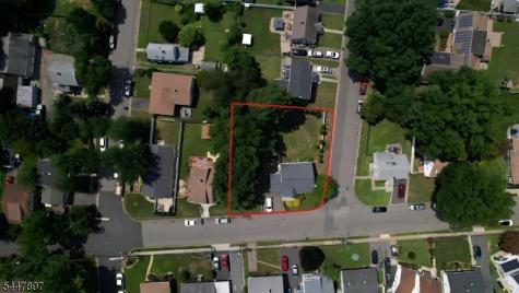 92 Silver Lake Avenue Edison NJ 08817