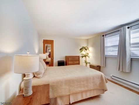 23 Nassau Road Verona NJ 07044