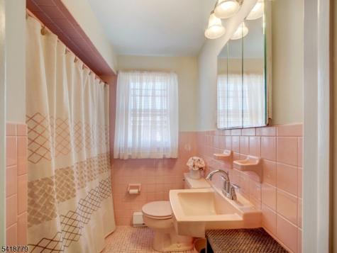 23 Nassau Road Verona NJ 07044