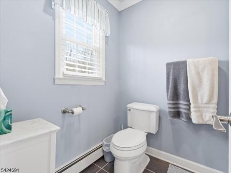 24 Powhatatan Way Mount Olive NJ 07828
