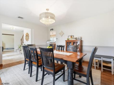 24 Powhatatan Way Mount Olive NJ 07828