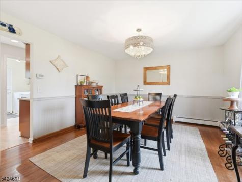 24 Powhatatan Way Mount Olive NJ 07828