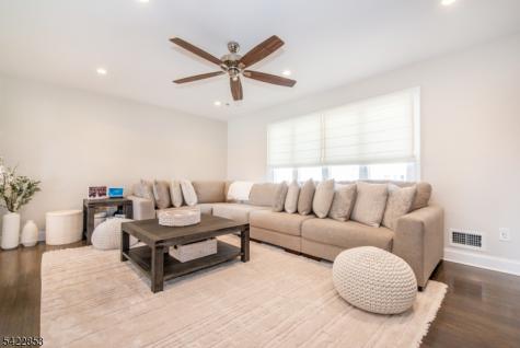 15 Green Meadows Road Fairfield NJ 07004