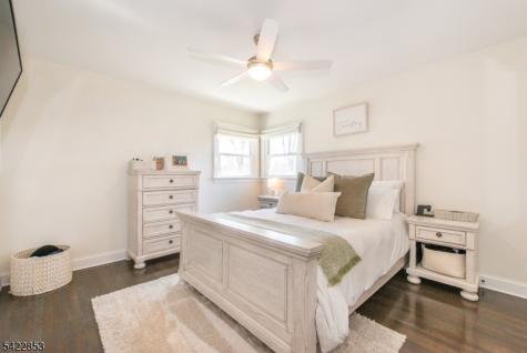15 Green Meadows Road Fairfield NJ 07004