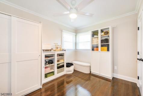 15 Green Meadows Road Fairfield NJ 07004
