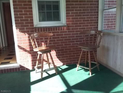 11 Willow Lane Holland NJ 08848