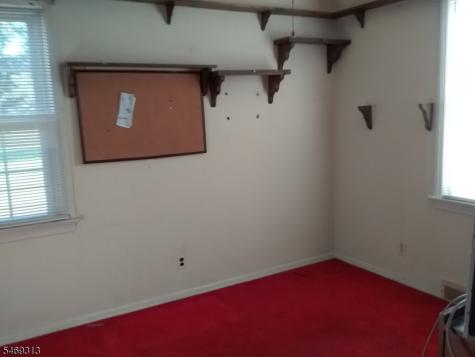 11 Willow Lane Holland NJ 08848