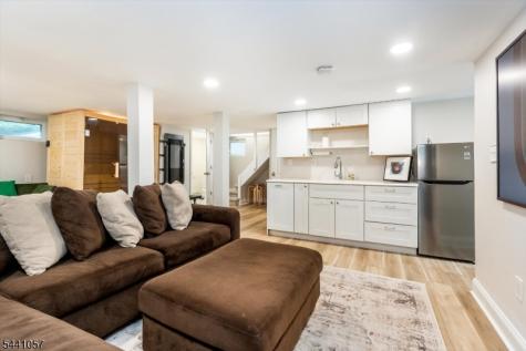 19 Forest Avenue Verona NJ 07044