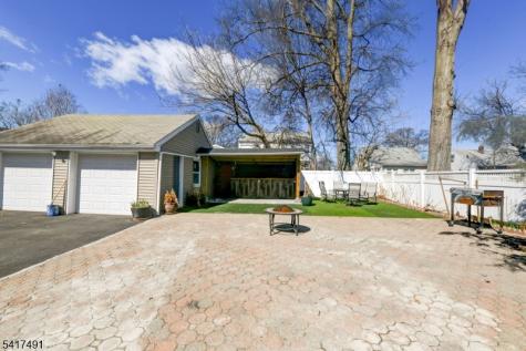 539 Monmouth Avenue Linden NJ 07036