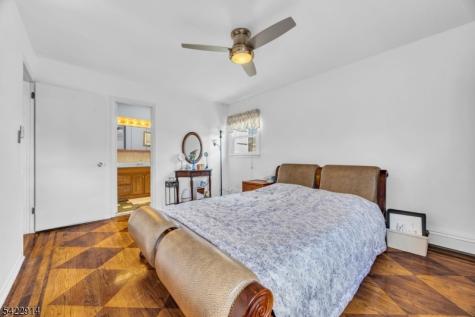 33 Mary Ellen Drive Edison NJ 08820