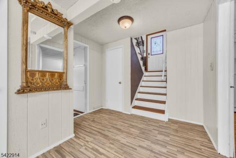 33 Mary Ellen Drive Edison NJ 08820