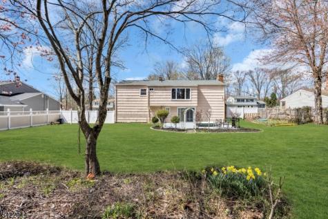 33 Mary Ellen Drive Edison NJ 08820