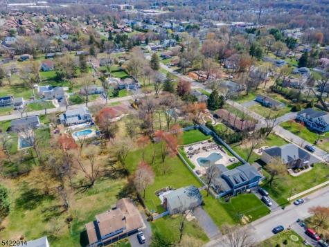 33 Mary Ellen Drive Edison NJ 08820