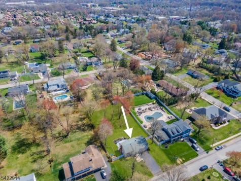 33 Mary Ellen Drive Edison NJ 08820