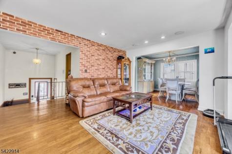 33 Mary Ellen Drive Edison NJ 08820