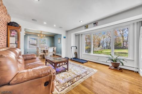 33 Mary Ellen Drive Edison NJ 08820