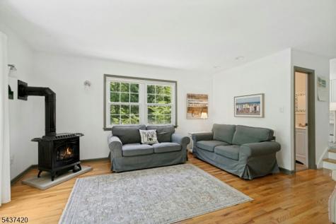 4 Ashley Court Morris NJ 07960