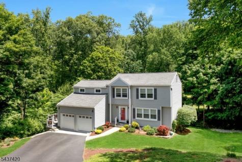 4 Ashley Court Morris NJ 07960