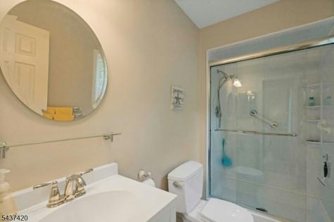 4 Ashley Court Morris NJ 07960