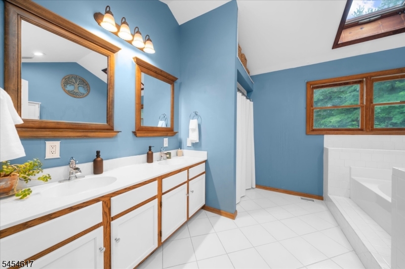 77 Washburn Avenue Washington NJ 07882
