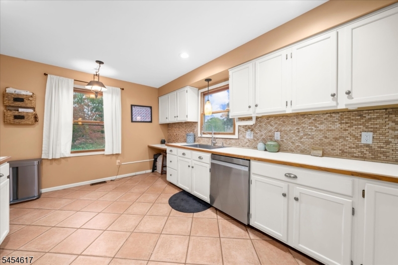 77 Washburn Avenue Washington NJ 07882