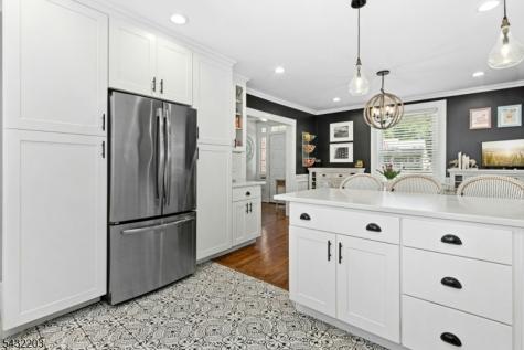 380 Elm Avenue Rahway NJ 07065