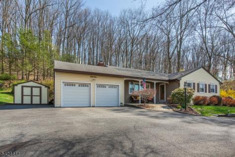 51 Pleasant Hill Road Roxbury NJ 07876