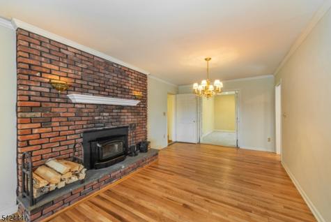 51 Pleasant Hill Road Roxbury NJ 07876