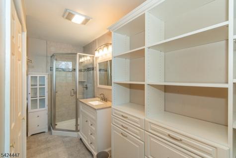 51 Pleasant Hill Road Roxbury NJ 07876