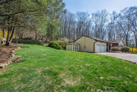 51 Pleasant Hill Road Roxbury NJ 07876