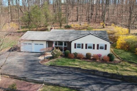 51 Pleasant Hill Road Roxbury NJ 07876