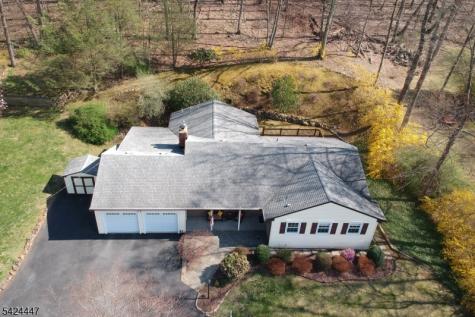 51 Pleasant Hill Road Roxbury NJ 07876