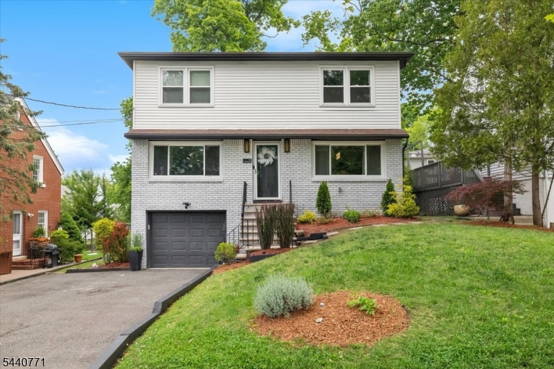 11 Nottingham Road West Orange NJ 07052