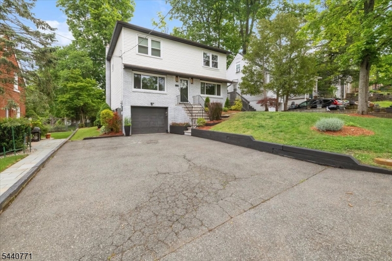 11 Nottingham Road West Orange NJ 07052