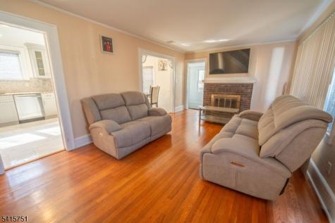 20 Maple Street West Orange NJ 07052