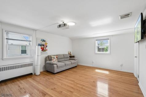 451 Pine Avenue Garwood NJ 07027