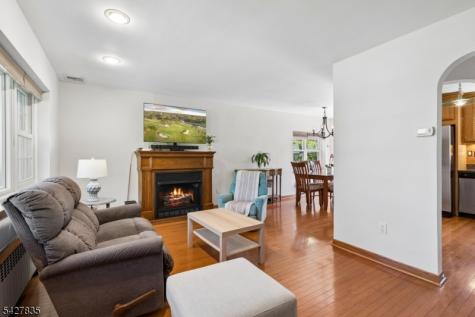 451 Pine Avenue Garwood NJ 07027