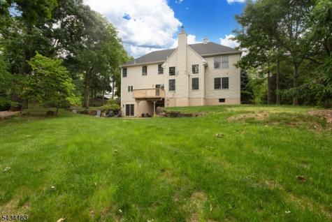 4 Windy Hill Road Green Brook NJ 08812