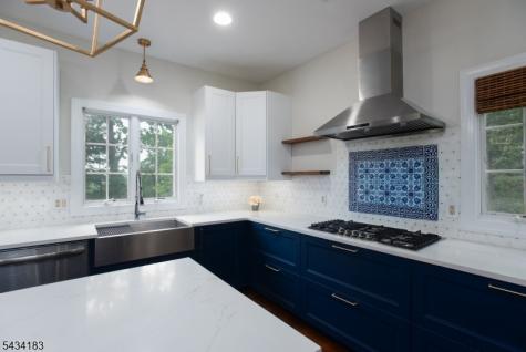 4 Windy Hill Road Green Brook NJ 08812