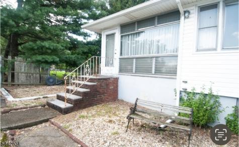 1 Country Club Lane Elizabeth NJ 07208