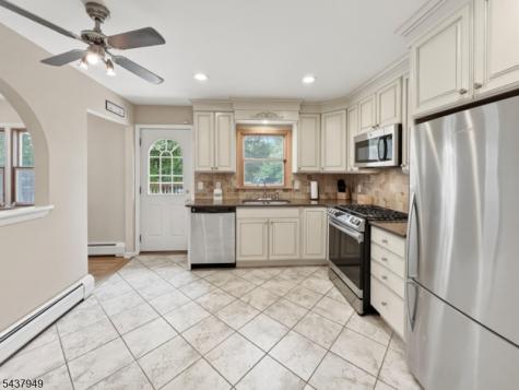 24 Westgate Drive Sparta NJ 07871