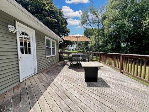 24 Westgate Drive Sparta NJ 07871