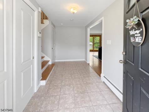 24 Westgate Drive Sparta NJ 07871
