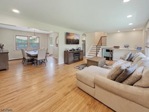 24 Westgate Drive Sparta NJ 07871