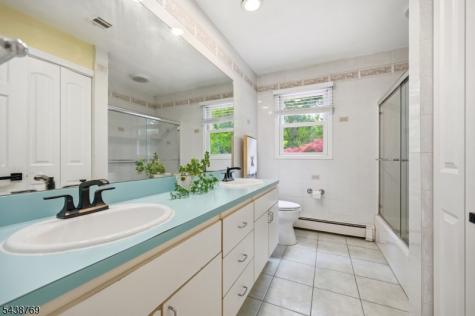 11 Anthony Avenue Edison NJ 08820
