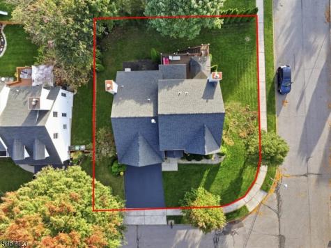 17 Windsor Lane Lopatcong NJ 08865