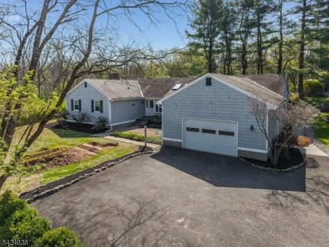42 Welisewitz Road East Amwell NJ 08551
