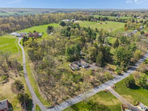 42 Welisewitz Road East Amwell NJ 08551