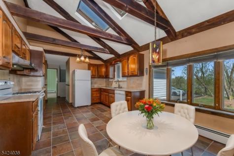 42 Welisewitz Road East Amwell NJ 08551