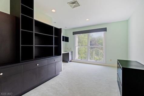 31 Blackbirch Road Scotch Plains NJ 07076